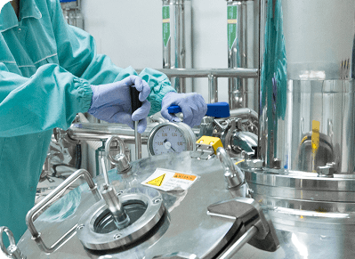 Inicio 10 pharmaceutical factory woman worker in protective 2025 02 12 10 19 28 utc 1